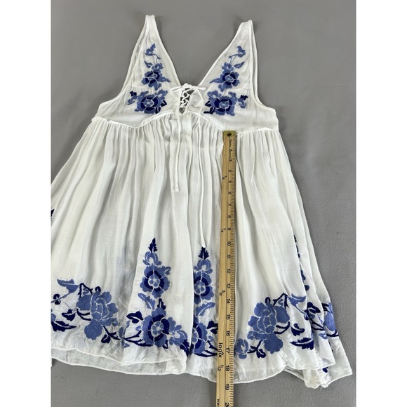 Free People Aida Slip Dress Size M  Womans White Floral Embroidered  Boho Hippie - Picture 10 of 15